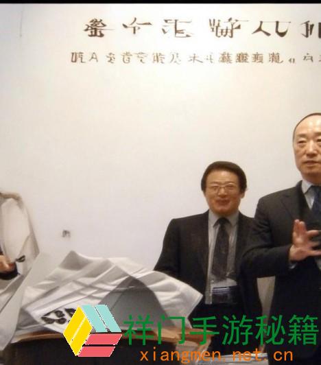 新鲜夏天裸妆全攻略 让你在阳光下天然闪烁的妆容过程